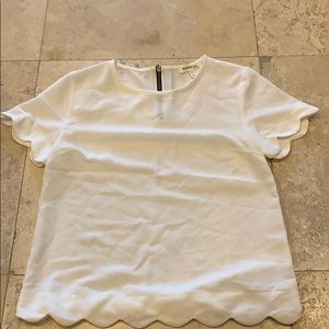 Monteau XS Scallop Detail White T-Shirt